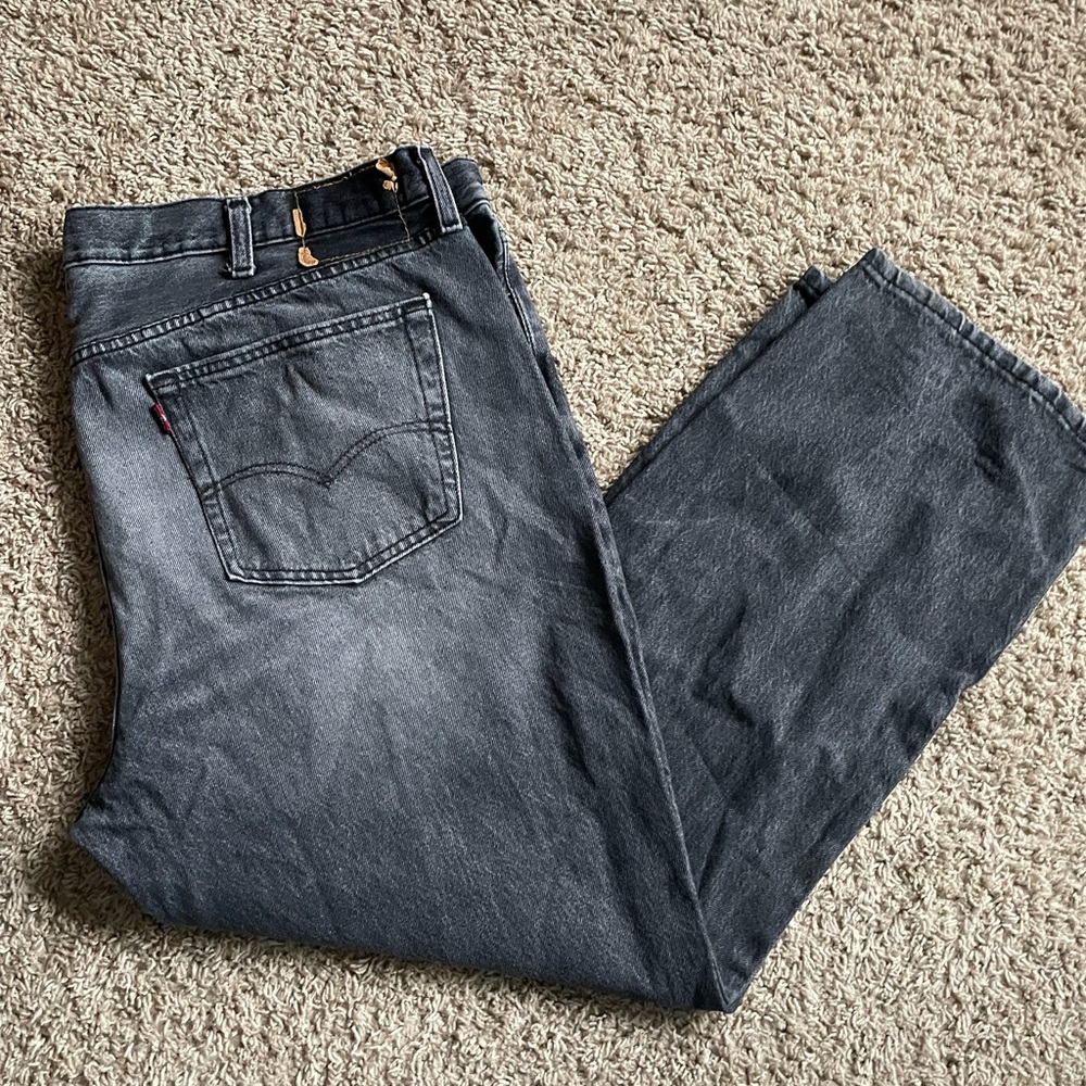 Men’s Levi’s jeans